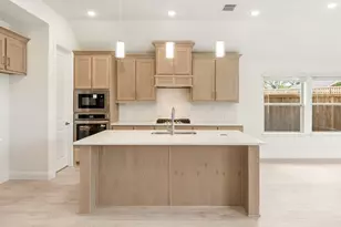 2300 Legacy Oaks Ln, Bedford, TX 76021 - Photo 8
