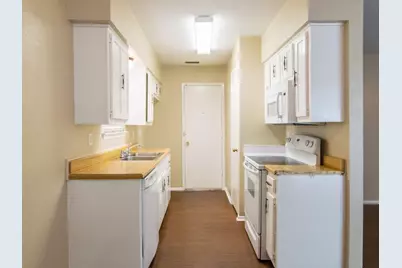 12104 Bishop Drive, Balch Springs, TX 75180 - Photo 6