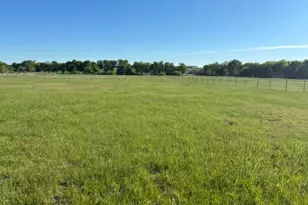 981 Cr 979 Rd, Fate, TX 75179 - Photo 1