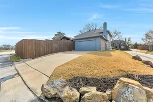 861 Summit Pointe, Lewisville, TX 75077 - Photo 36