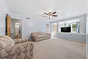 243 Mizell St, Duncanville, TX 75116 - Photo 10