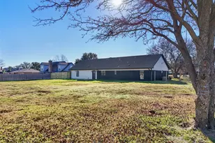 137 S Meadowbrook Dr, Pottsboro, TX 75076 - Photo 36