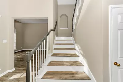 857 Summit Pointe, Lewisville, TX 75077 - Photo 6