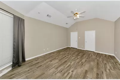 857 Summit Pointe, Lewisville, TX 75077 - Photo 18