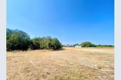 5407 Cold Water Court, Granbury, TX 76048 - Photo 4