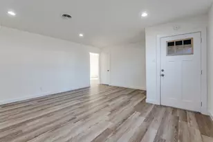 3072 Mark Twain Dr, Farmers Branch, TX 75234 - Photo 6