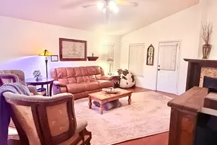 4625 Indian Rock Dr, Fort Worth, TX 76244 - Photo 4