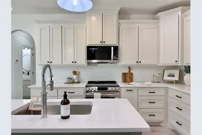 5610 San Jacinto Drive, Granbury, TX 76048 - Photo 12