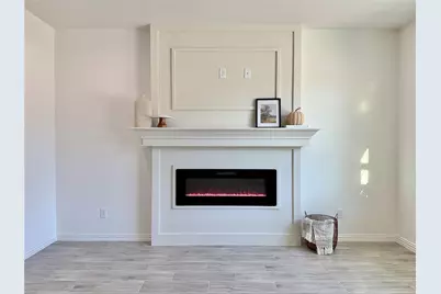 5610 San Jacinto Drive, Granbury, TX 76048 - Photo 6