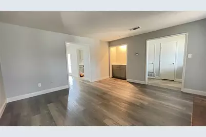 2217 Roman Court, Dalworthington Gardens, TX 76013 - Photo 4