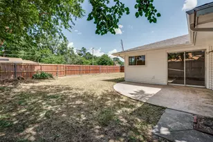 1902 Pat Ln, Carrollton, TX 75006 - Photo 18