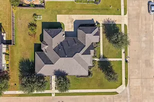 237 Katy Lake Dr, Waxahachie, TX 75165 - Photo 4