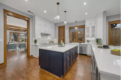 6045 Velasco Avenue, Dallas, TX 75206 - Photo 1