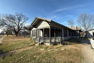 508 Allen Ave, Bonham, TX 75418 - Photo 2