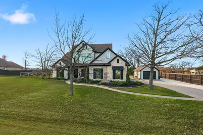 113 Bent Oak Drive, Aubrey, TX 76227 - Photo 2