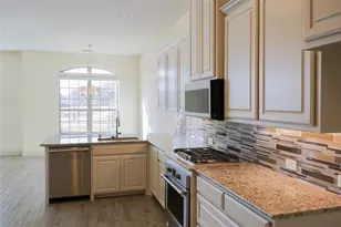 2401 Cort Dr, Carrollton, TX 75010 - Photo 8