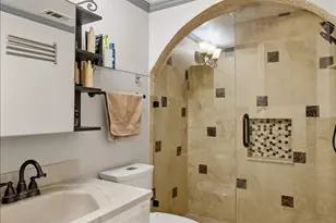 1113 Edwards Ct S, Irving, TX 75062 - Photo 6