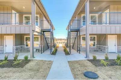 2009 Rockview Drive #105, Granbury, TX 76049 - Photo 2