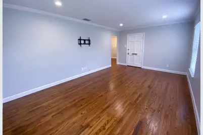 5024 W University Boulevard, Dallas, TX 75209 - Photo 4