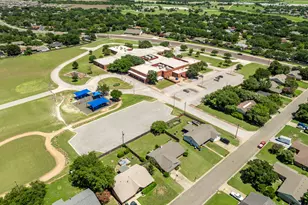 930 Vail Highlands Cir, Hewitt, TX 76643 - Photo 4