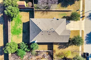 1217 Meadowlakes Dr, Azle, TX 76020 - Photo 28