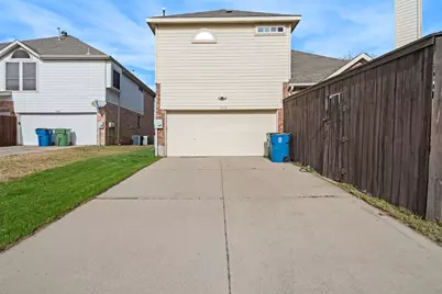 1060 Jennifer Place, Lewisville, TX 75077 - Photo 30