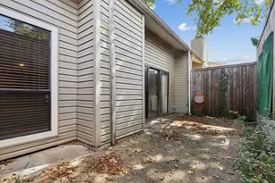 7450 Holly Hill Dr, Dallas, TX 75231 - Photo 26