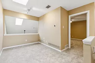 7450 Holly Hill Dr, Dallas, TX 75231 - Photo 16