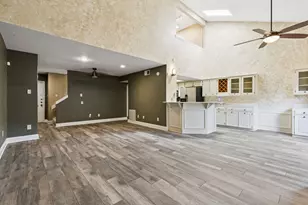 7450 Holly Hill Dr, Dallas, TX 75231 - Photo 8