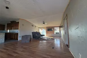 124 S Mountain Ridge, Cresson, TX 76035 - Photo 6