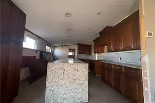 124 S Mountain Ridge, Cresson, TX 76035 - Photo 18