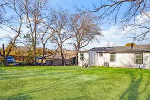 2821 NW 31st St, Fort Worth, TX 76106 - Photo 16