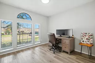 4126 Tarpon Ln, Grand Prairie, TX 75052 - Photo 16