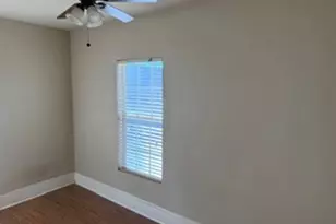 621 W Gandy St, Denison, TX 75020 - Photo 6