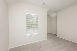 533 Crown Oaks Dr, Fort Worth, TX 76131 - Photo 10