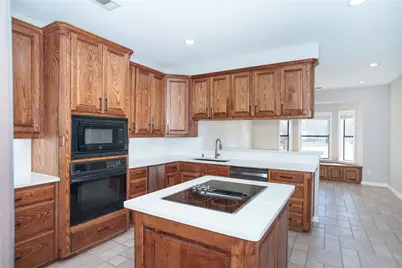 250 Timberleaf Drive, Double Oak, TX 75077 - Photo 8