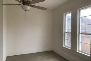 617 W Gandy Street W, Denison, TX 75020 - Photo 2