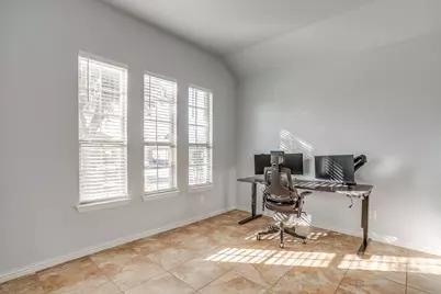 5717 Sapphire Pool Trail, Fort Worth, TX 76244 - Photo 4