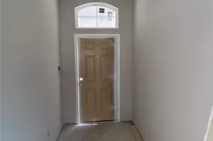 705 Broken Bow Ln, Cleburne, TX 76033 - Photo 2