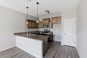 101 W Capps St, Rio Vista, TX 76093 - Photo 4