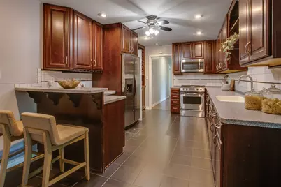 522 Mayrant Drive, Dallas, TX 75224 - Photo 14