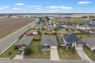 9945 Caney Creek Dr, Waco, TX 76708 - Photo 34