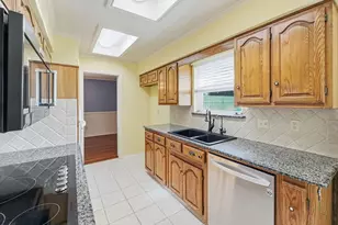 302 Apollo Rd, Garland, TX 75040 - Photo 12