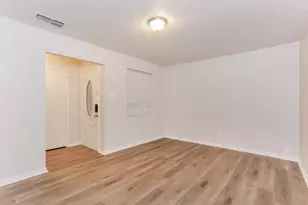 328 Bennett Cir, DeSoto, TX 75115 - Photo 4