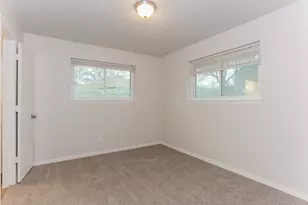 328 Bennett Cir, DeSoto, TX 75115 - Photo 12