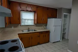 5204 Mallory Dr, Haltom City, TX 76117 - Photo 6