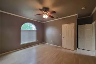 1819 N Fitzhugh Ave, Dallas, TX 75204 - Photo 18