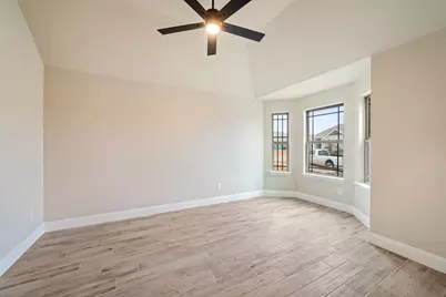 612 Kyle Drive, Tioga, TX 76271 - Photo 4