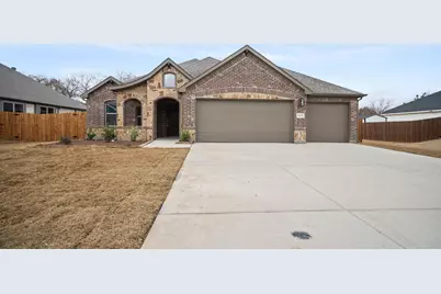 618 Kyle Drive, Tioga, TX 76271 - Photo 1