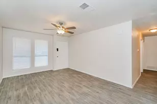 2737 Mill Pond Rd, Denton, TX 76209 - Photo 4